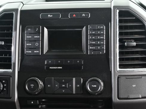 Used 2015 Ford F150 XLT w/ Equipment Group 301A Mid AWD/4WD image 9