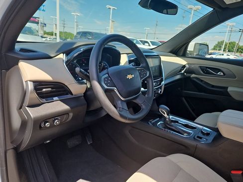Used 2023 Chevrolet Traverse LT w/ LPO, Cargo Package AWD/4WD image 20