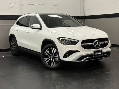 Certified 2026 Mercedes-Benz GLA 250 image 2