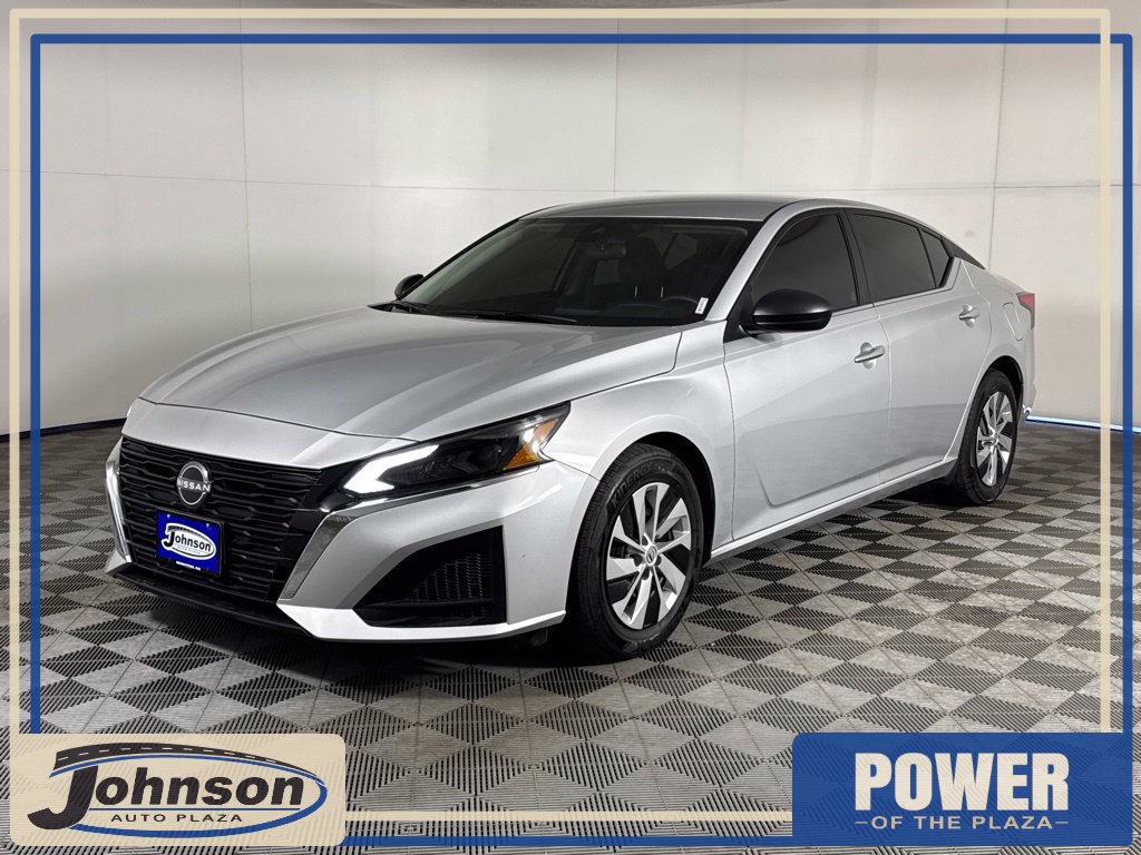 Used 2024 Nissan Altima 2.5 S FWD image 1
