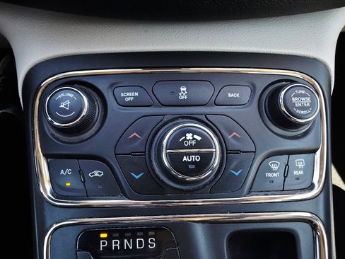 Used 2015 Chrysler 200 C w/ Navigation & Sound Group I AWD/4WD image 40