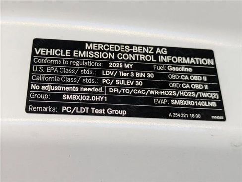 Certified 2025 Mercedes-Benz GLC 300 image 23