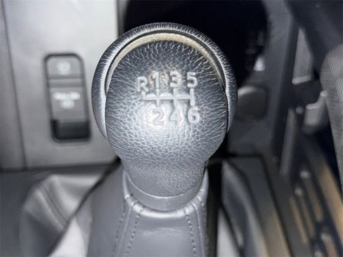 Certified 2025 Toyota Tacoma TRD Off-Road image 28