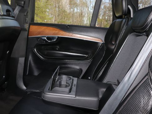 Used 2019 Volvo XC90 T6 Inscription w/ Advanced Package image 19