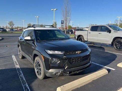 Used 2021 Chevrolet TrailBlazer ACTIV image 2