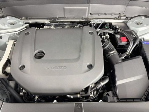New 2026 Volvo XC90 B6 Plus w/ Protection Package AWD/4WD image 33