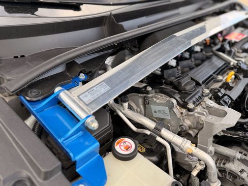 Used 2020 Toyota Corolla SE w/ SE Premium Package image 52