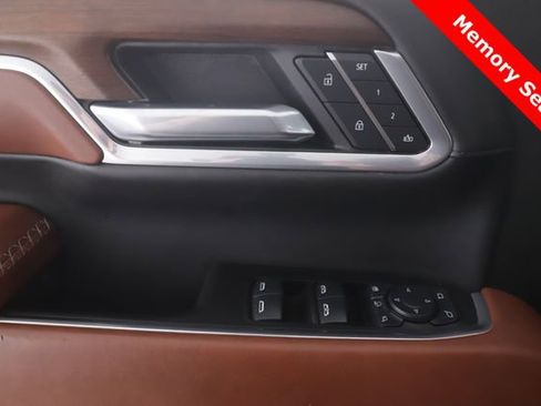 Used 2025 GMC Sierra 2500 Denali Ultimate AWD/4WD image 21