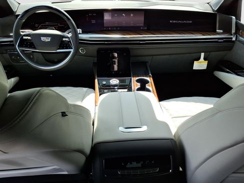 New 2026 Cadillac Escalade Platinum Sport w/ LPO, ONYX Package image 10