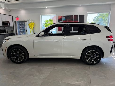 Used 2025 BMW X3 xDrive30i w/ Premium Package AWD/4WD image 4