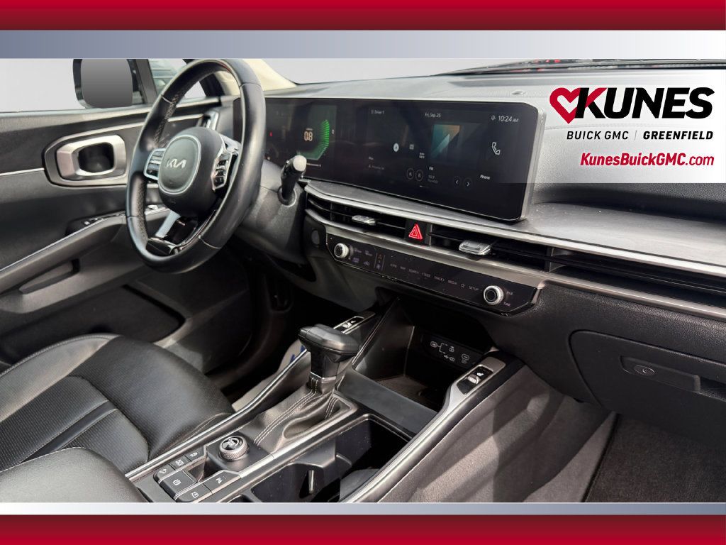Used 2024 Kia Sorento S FWD image 38