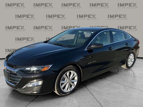 Used 2024 Chevrolet Malibu LT image 1