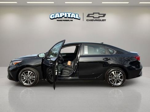 Used 2024 Kia Forte LXS image 13