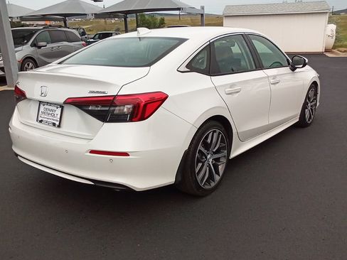 Certified 2023 Honda Civic Touring image 3