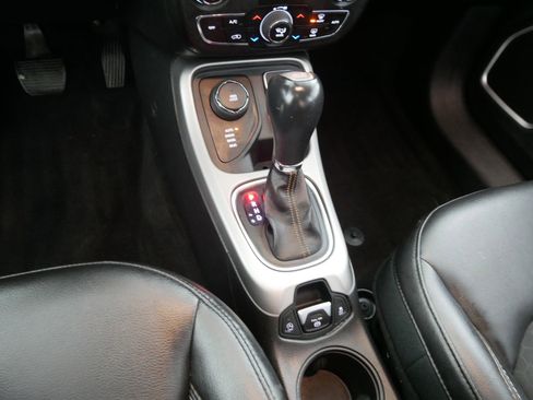 Used 2018 Jeep Compass Latitude w/ Popular Equipment Group image 24