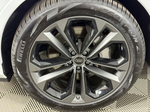 New 2026 Audi Q7 3.0T Premium Plus AWD/4WD image 12