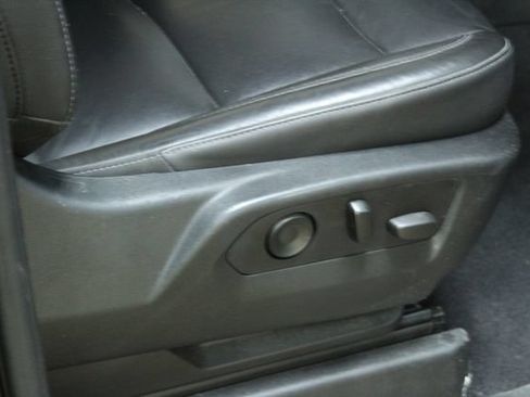 Used 2021 Chevrolet Tahoe LT w/ LT Signature Package AWD/4WD image 13