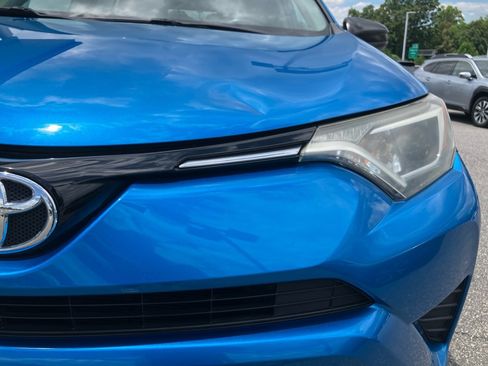Used 2016 Toyota RAV4 LE AWD/4WD image 30