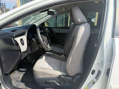 Used 2017 Toyota Corolla LE w/ Carpet Mat Package (TMS) FWD image 20