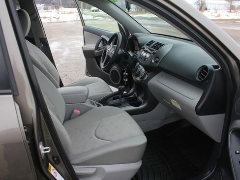 Used 2009 Toyota RAV4 4WD image 33