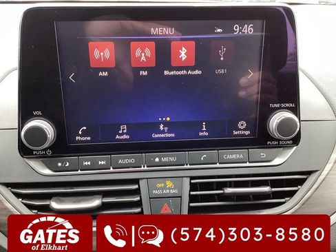 Used 2025 Nissan Altima 2.5 SV FWD image 3