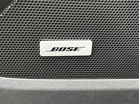 Used 2018 Chevrolet Equinox Premier image 11