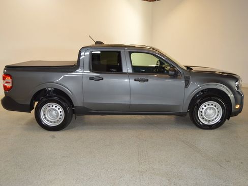 Used 2025 Ford Maverick XL w/ Equipment Group 102A image 2