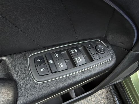 Used 2022 Dodge Charger SRT Hellcat RWD image 38