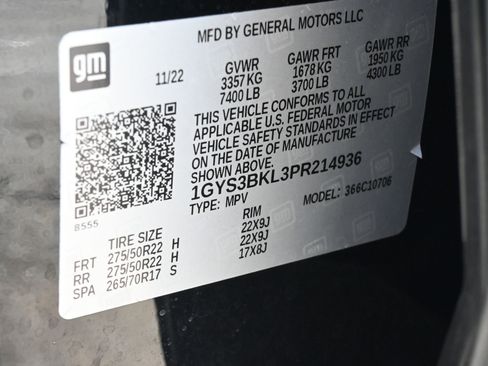 Used 2023 Cadillac Escalade Premium Luxury RWD image 31