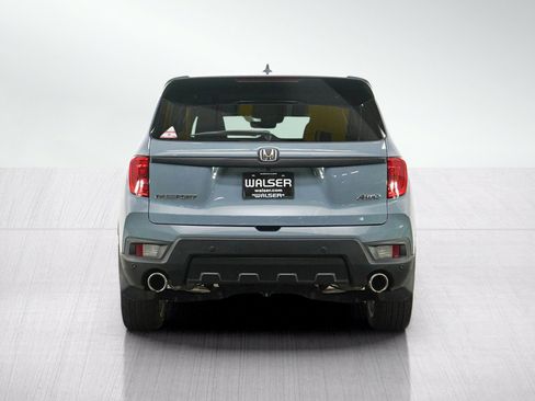 Used 2023 Honda Passport EX-L image 4