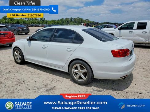 Used 2014 Volkswagen Jetta SE FWD image 3