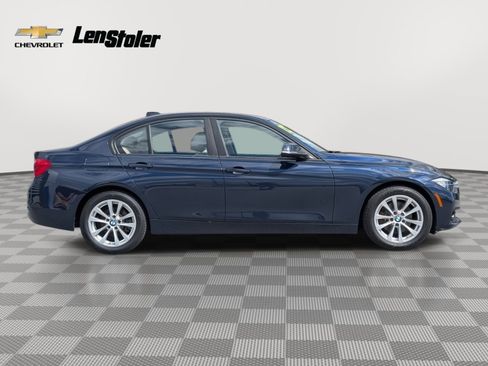 Used 2017 BMW 320i xDrive 320i xDrive image 6