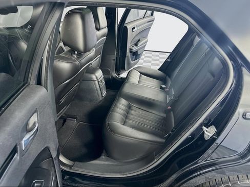 Used 2021 Chrysler 300 S image 31