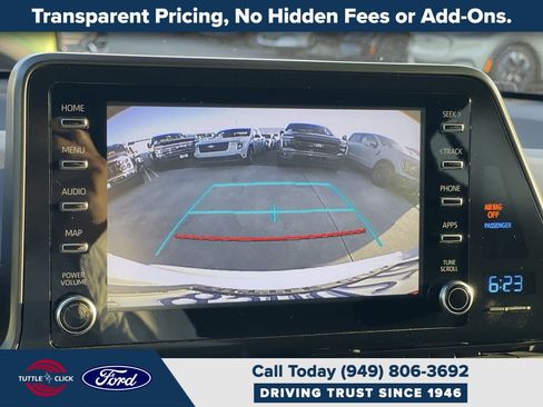 Used 2019 Toyota C-HR LE FWD image 32