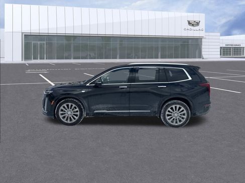 Used 2023 Cadillac XT6 Premium Luxury w/ Platinum Package image 2