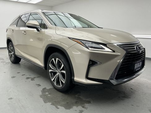 Used 2018 Lexus RX 450hL Premium image 3