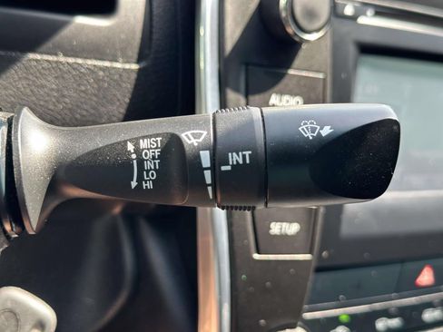 Used 2017 Toyota Camry LE FWD image 17
