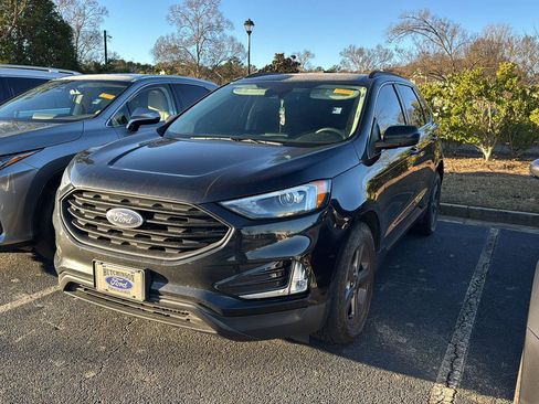 Used 2022 Ford Edge SEL w/ Sport Appearance Package image 2