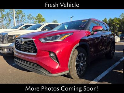 Used 2021 Toyota Highlander XLE