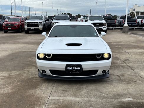 Used 2021 Dodge Challenger GT w/ Blacktop Package image 9