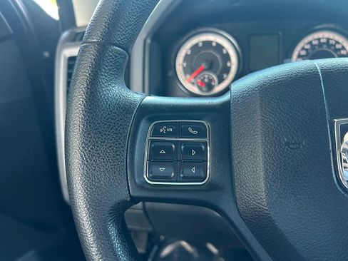 Used 2018 RAM 1500 Express AWD/4WD image 17