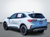Used 2022 Ford Escape SE image 4