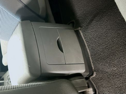 Used 2020 Nissan Frontier SV image 27