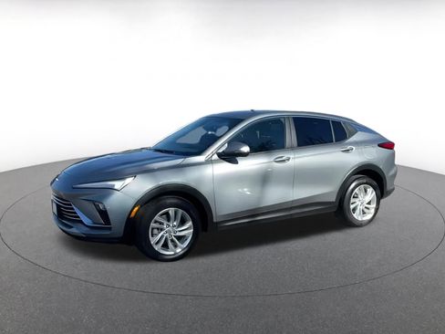 Used 2025 Buick Envista Preferred image 9