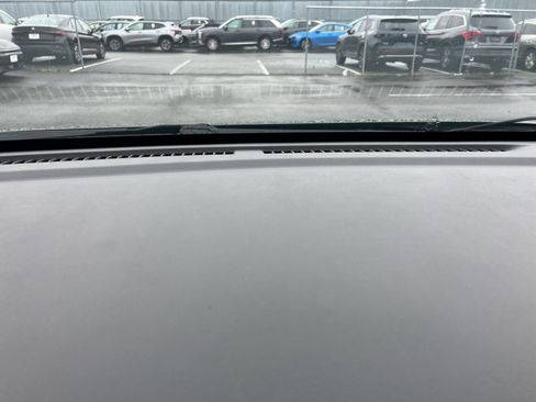 Used 2025 Nissan Versa SV FWD image 16