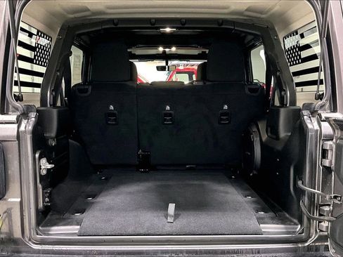 Used 2019 Jeep Wrangler Unlimited Rubicon image 7