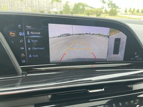 Certified 2024 Cadillac Escalade Sport AWD/4WD image 30
