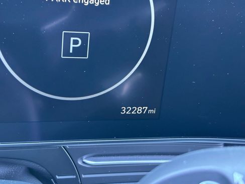 Certified 2024 Hyundai Kona Limited AWD/4WD image 25