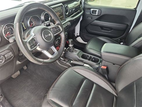 Used 2022 Jeep Wrangler Unlimited Rubicon w/ Trailer Tow Package image 10