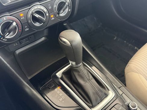 Used 2016 MAZDA MAZDA3 i Sport w/ Preferred Equipment Package FWD image 15